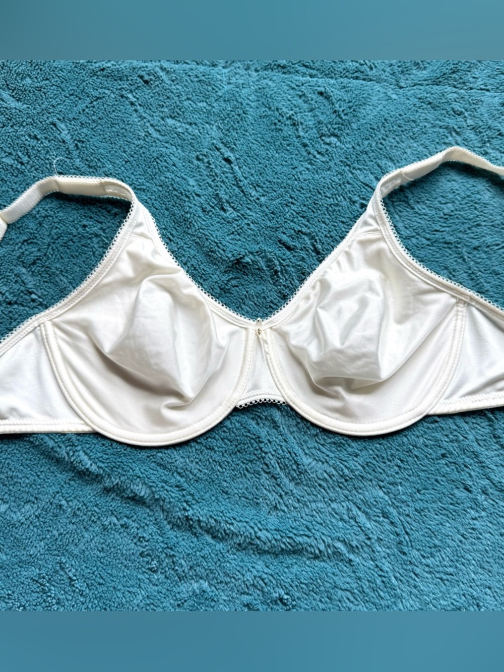 Wacoal Basic Beauty Full Figure Seamless Underwire Bra 38D White 855192 Unlined